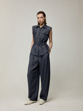 Sleeveless Blouse with Belt and High-Waisted Jeans Set