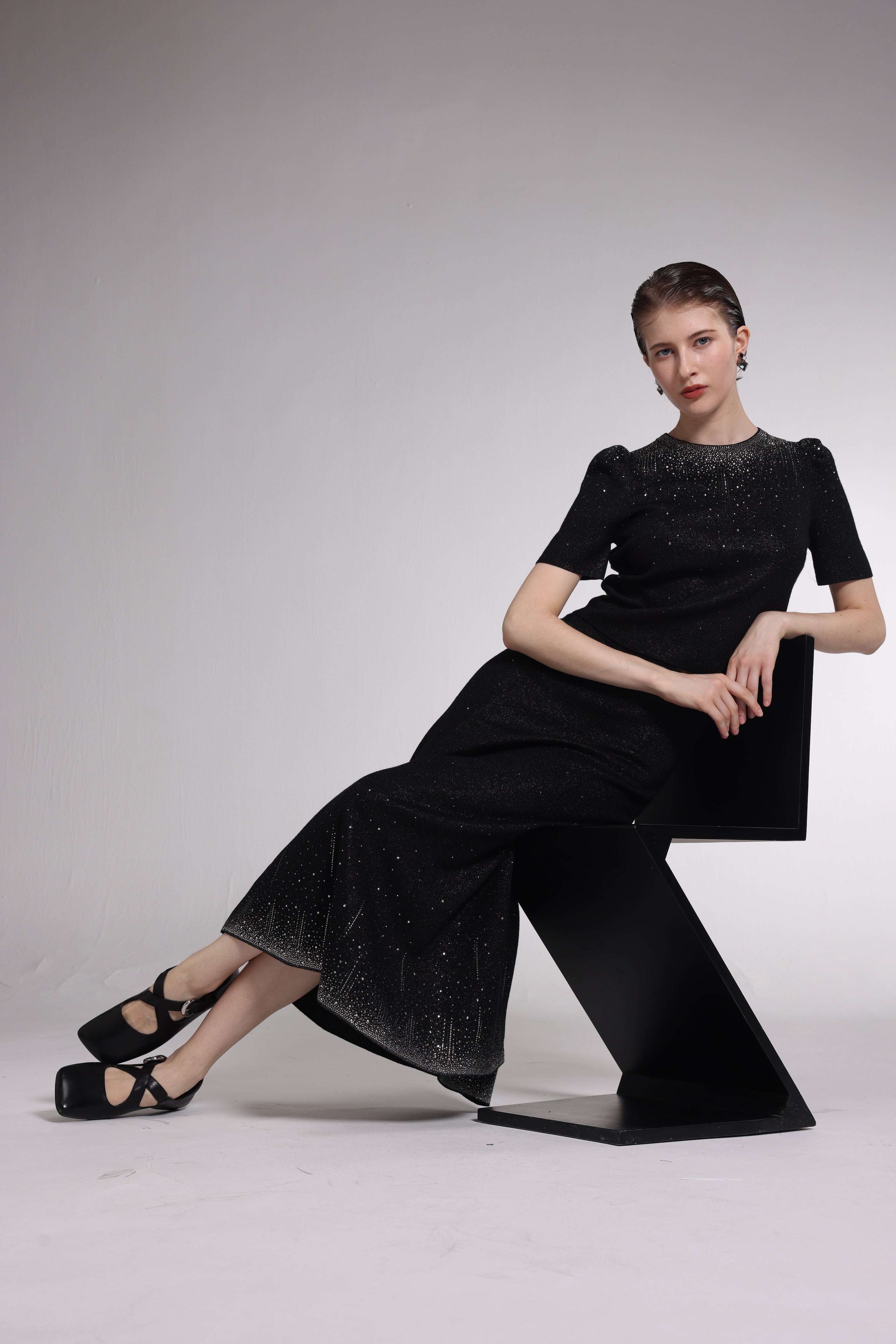 Starry black short sleeve sweater