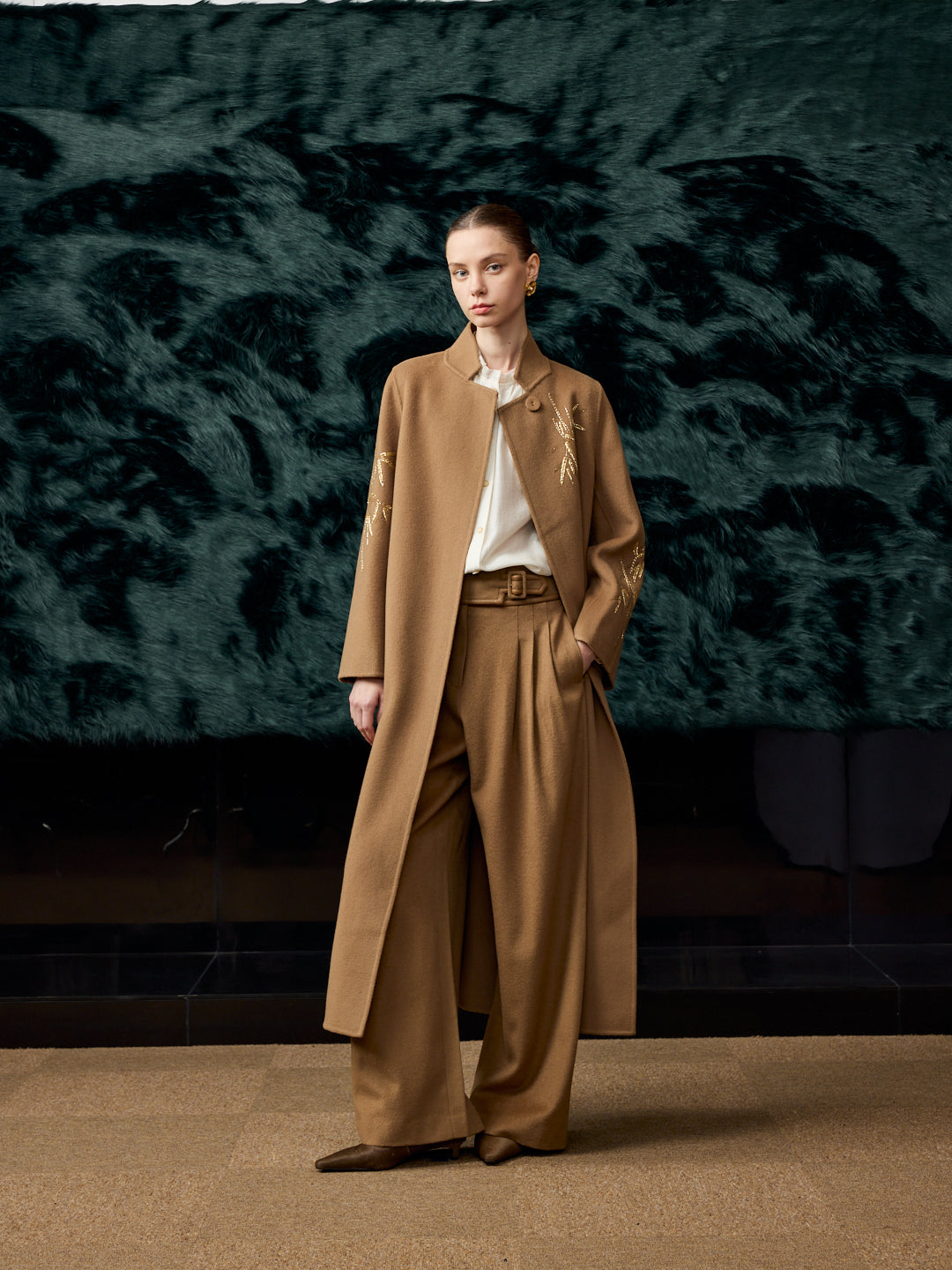 Bamboo embroidery cashmere over coat