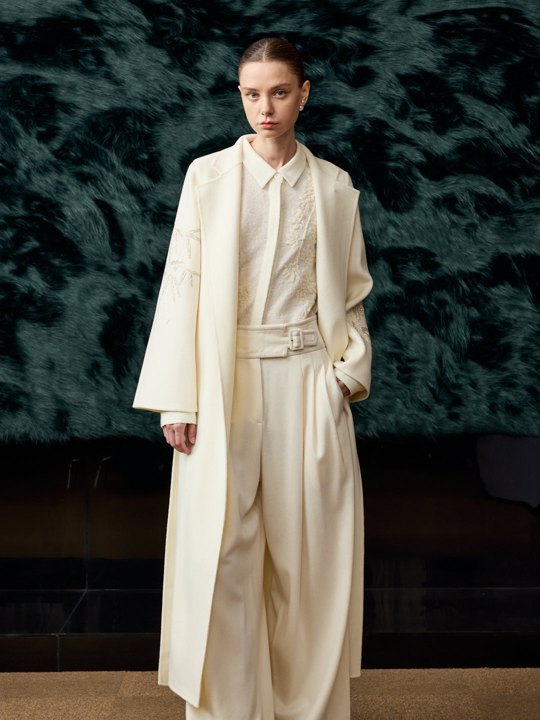 Bamboo embroidery cashmere over coat