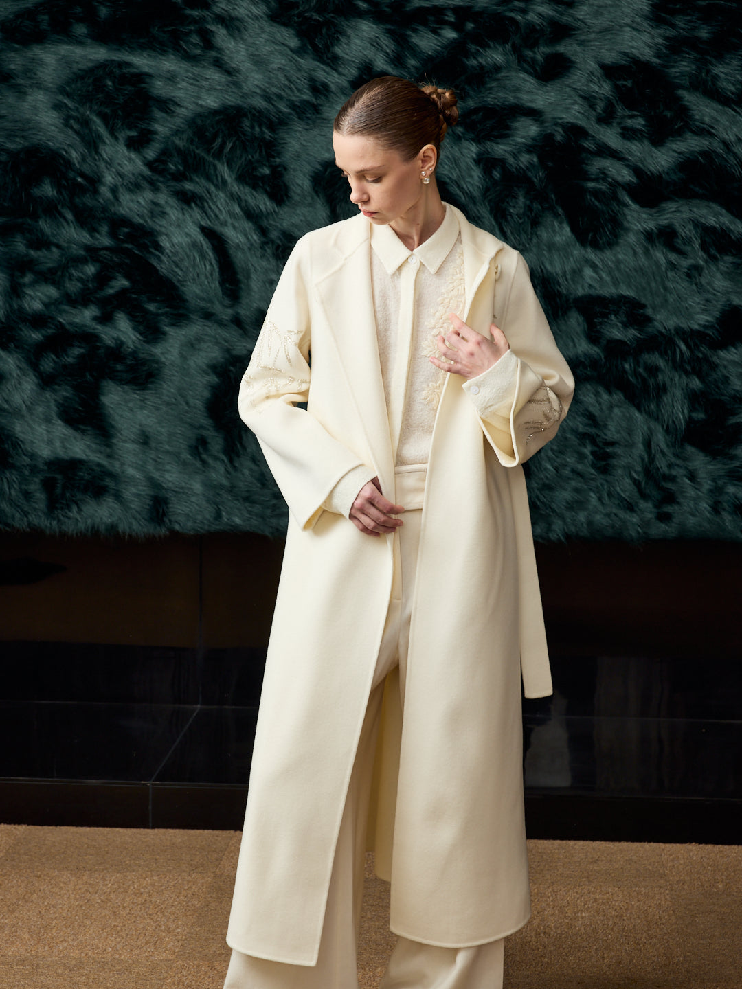 Bamboo embroidery cashmere over coat