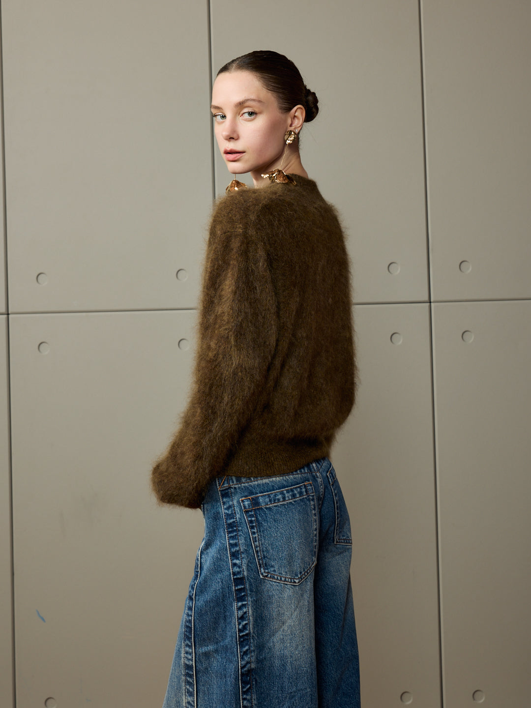 Olive Cashmere V-Neck Jumper