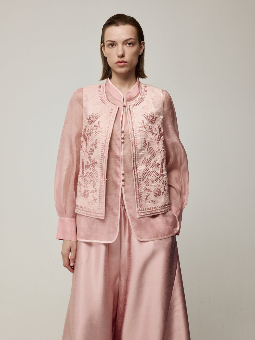 Open-Front Botanical Embroidered Set( Waistcoat+Blouse+Trousers)