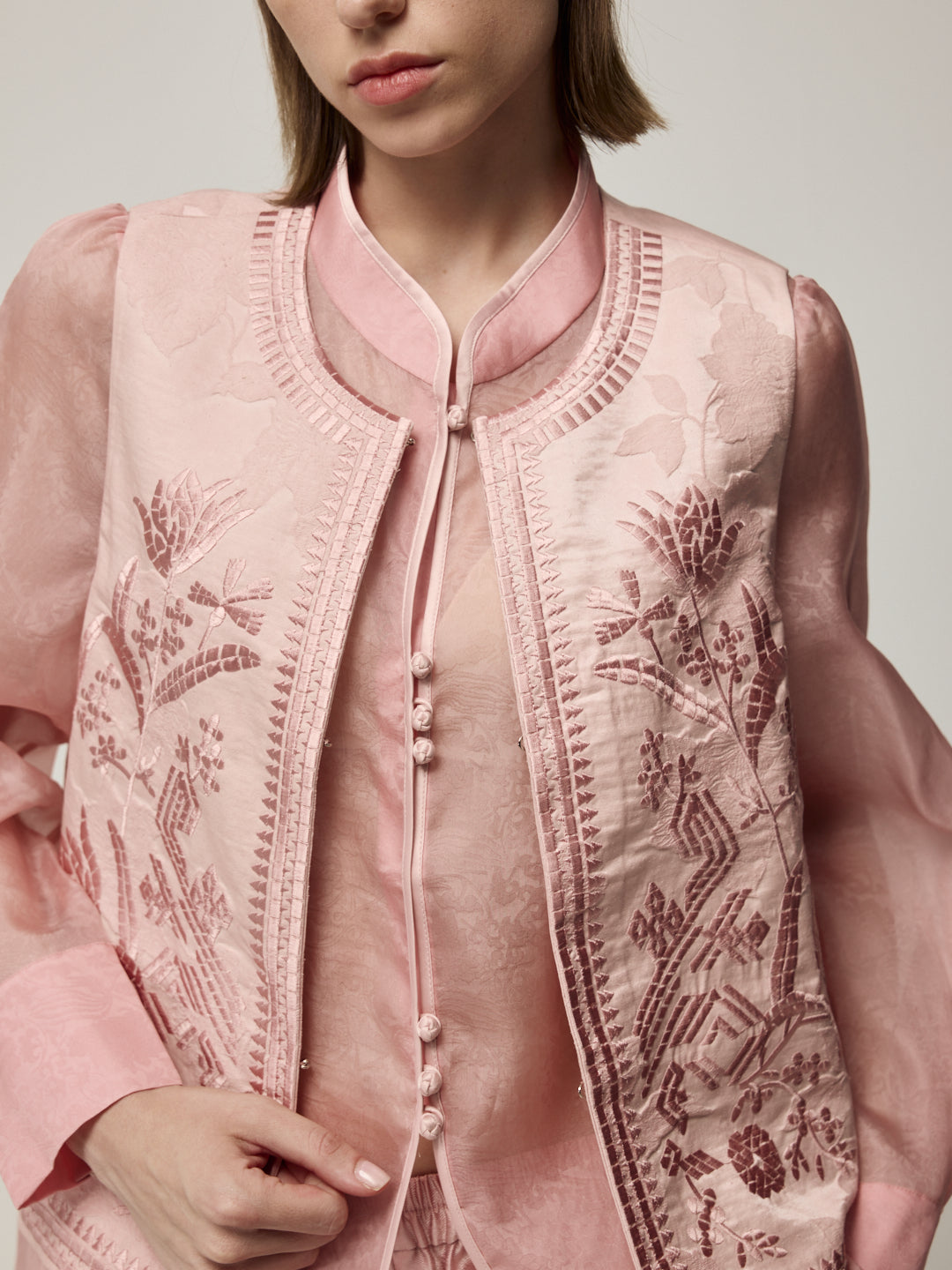 Open-Front Botanical Embroidered Set( Waistcoat+Blouse+Trousers)