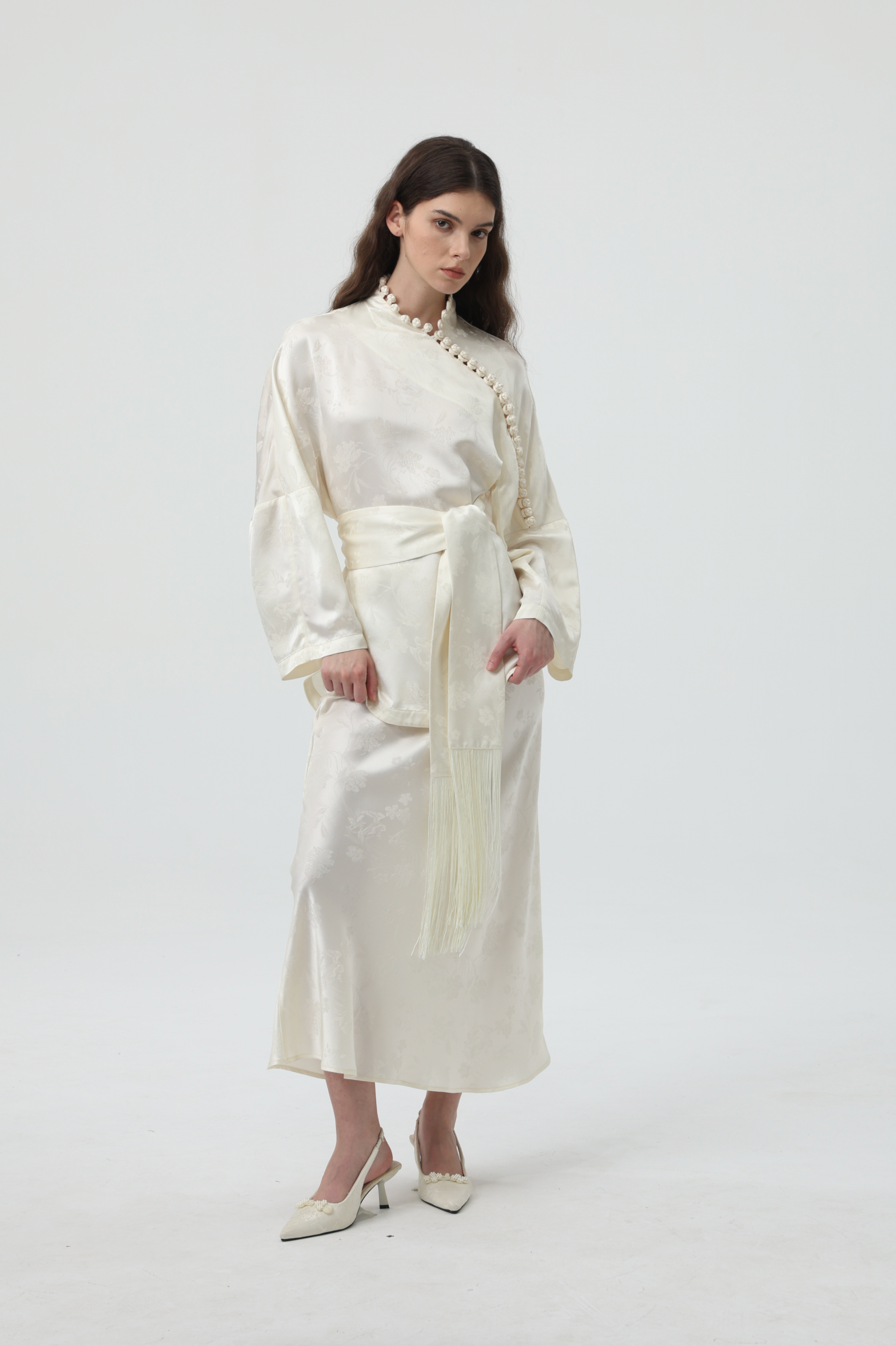 Handcrafted Tassel Jacquard Set Cream