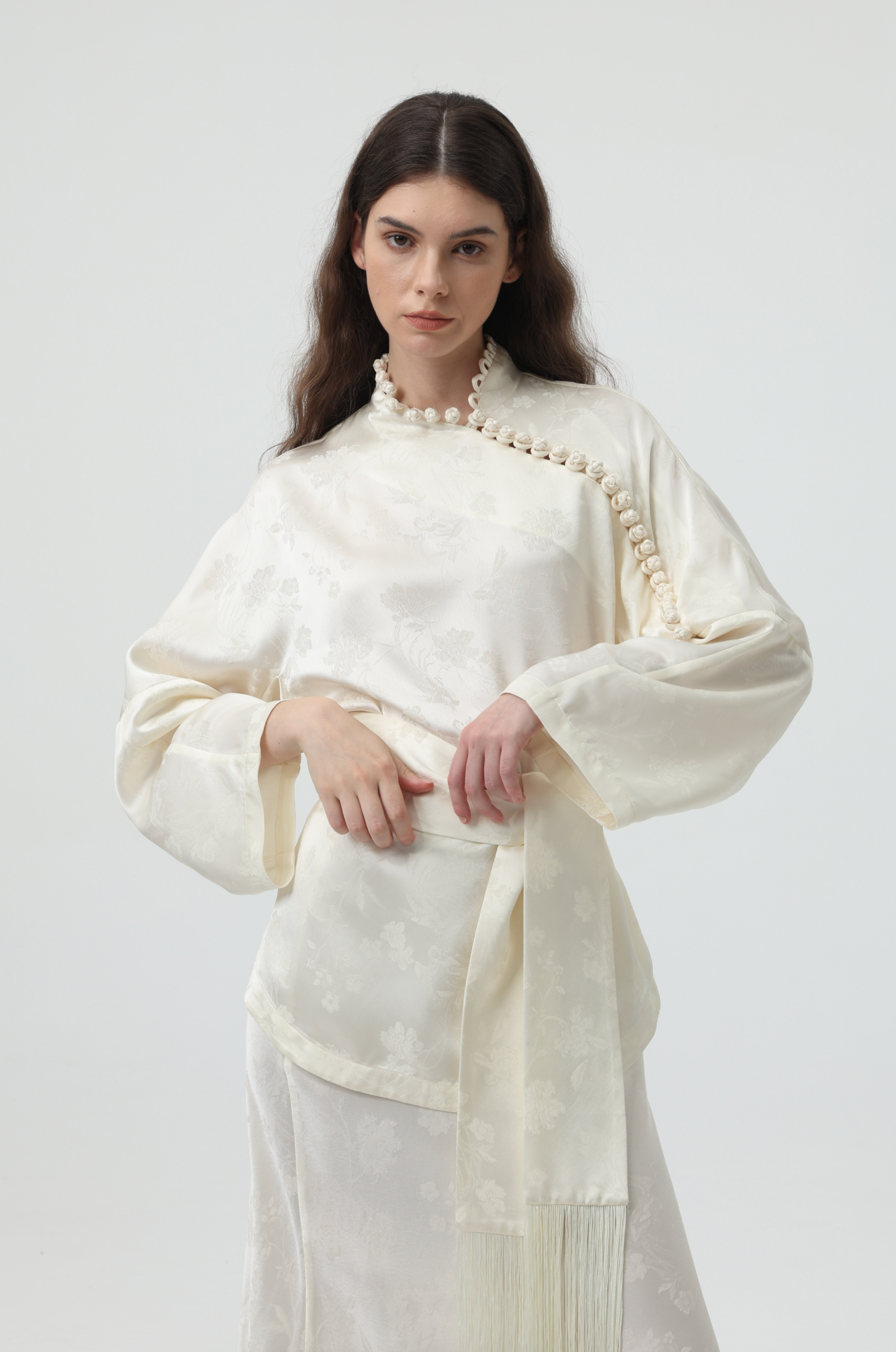 Handcrafted Tassel Jacquard Set Cream